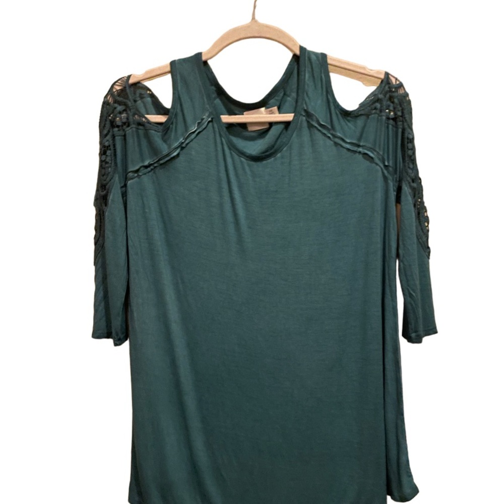 Love fire Crochet Cold Shoulder Acid washed Plus size top - Picture 7 of 7